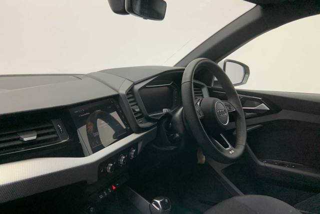 2024 Audi A1 Sportback 1.0 S line 30 TFSI  116 PS S tronic
