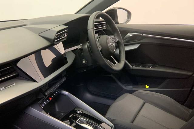 2024 Audi A3 Sportback 1.5 Sport 30 TFSI  116 PS S tronic