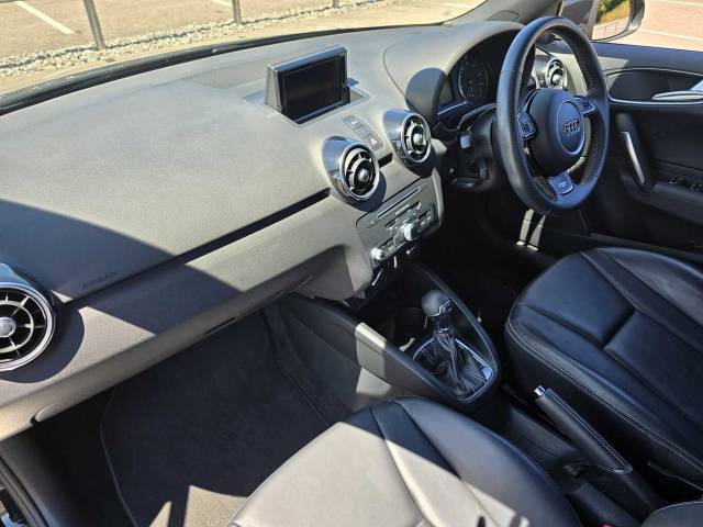 2018 Audi A1 Sportback S line 1.4 TFSI cylinder on demand  150 PS S tronic