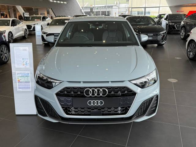 2025 Audi A1 Sportback 1.0 AUDI A1 Sportback S line 30 TFSI 116 PS S tronic