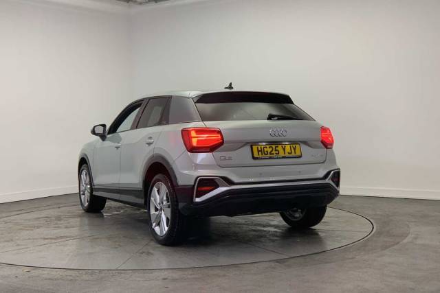 2024 Audi Q2 1.5 S line 35 TFSI  150 PS 6-speed