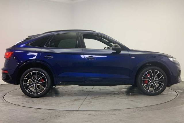 2022 Audi Q5 Sportback 2.0 Edition 1 40 TDI quattro 204 PS S tronic