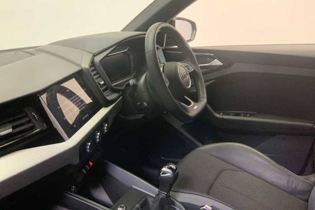 2023 Audi A1 Sportback 1.0 Black Edition 25 TFSI  95 PS 5-speed