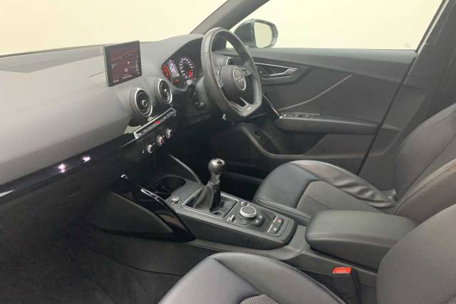 2019 Audi Q2 1.5 Black Edition 35 TFSI  150 PS 6-speed
