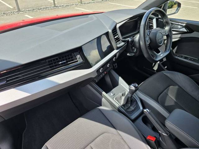 2023 Audi A1 Sportback 1.0 Black Edition 25 TFSI  95 PS 5-speed