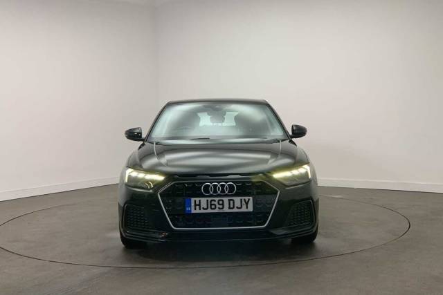 2019 Audi A1 Sportback 1.0 Sport 25 TFSI  95 PS 5-speed