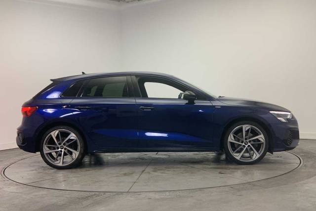 2023 Audi A3 Sportback 1.5 Black Edition 35 TFSI  150 PS S tronic