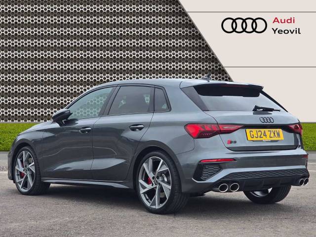 2024 Audi S3 Sportback 2.0 Black Edition TFSI  310 PS S tronic