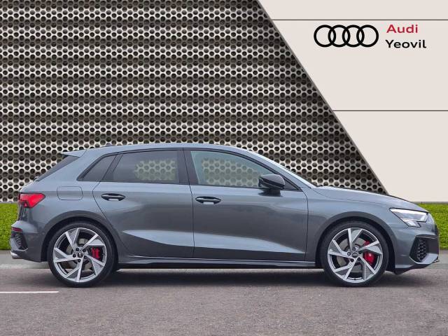 2024 Audi S3 Sportback 2.0 Black Edition TFSI  310 PS S tronic