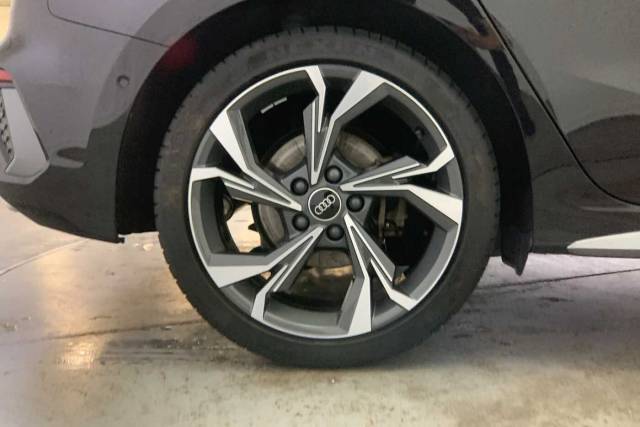 2023 Audi A3 Sportback 1.5 S line 35 TFSI  150 PS S tronic