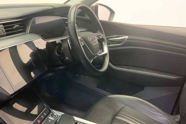 2021 Audi E-tron Technik 50 quattro 230,00 kW