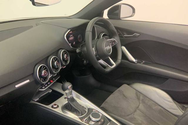 2022 Audi TT Roadster 2.0 Sport Edition 40 TFSI  197 PS S tronic