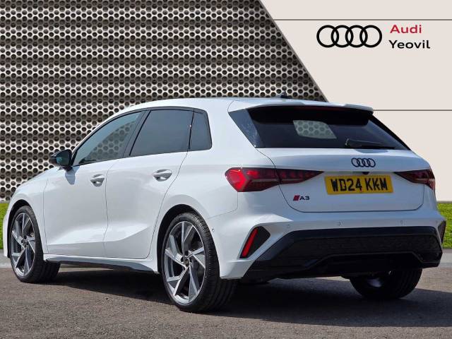 2024 Audi A3 Sportback 1.5 Black Edition 35 TFSI  150 PS S tronic