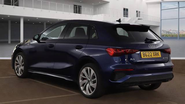 2022 Audi A3 Sportback 1.4 S line Competition 45 TFSI e  245 PS S tronic