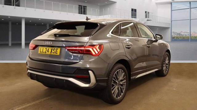 2024 Audi Q3 Sportback 1.5 S line 35 TFSI  150 PS S tronic