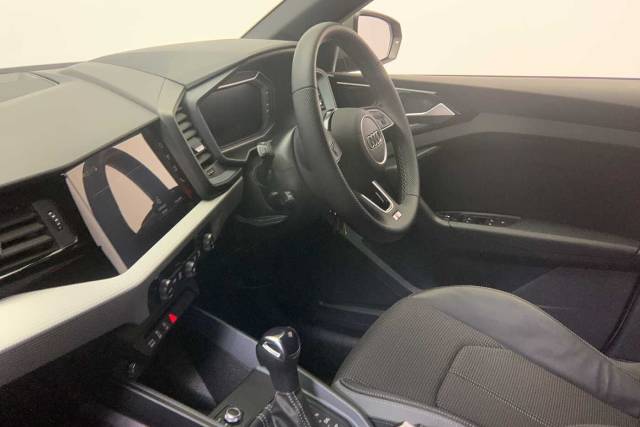 2023 Audi A1 Sportback 1.5 S line 35 TFSI  150 PS S tronic