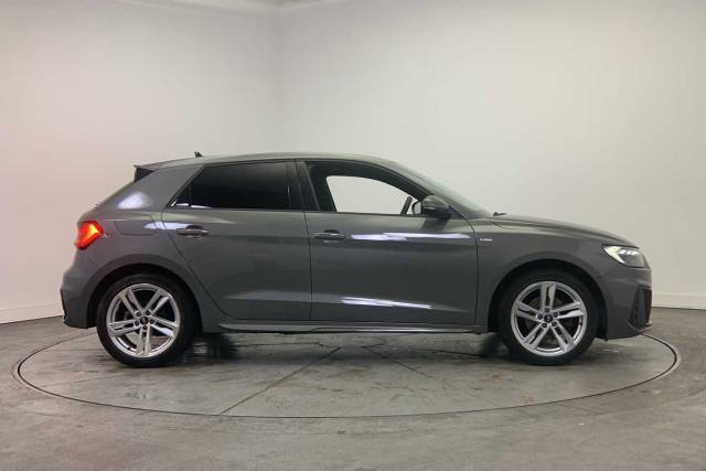 2023 Audi A1 Sportback 1.5 S line 35 TFSI  150 PS S tronic