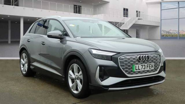 Audi Q4 e-tron Q4  (O) S line 40 e-tron  150,00 kW 4x4 vehicle Electric Typhoon grey, metallic