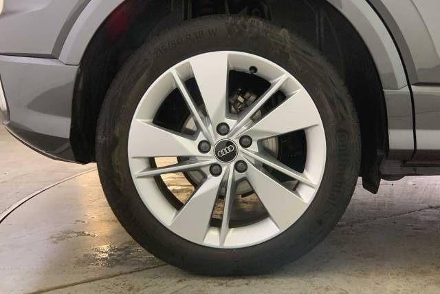 2022 Audi Q2 1.5 S line 35 TFSI  150 PS S tronic