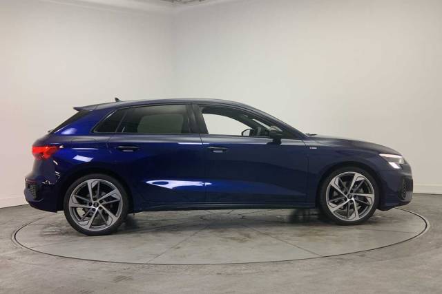 2023 Audi A3 Sportback 1.5 Edition 1 35 TFSI  150 PS S tronic