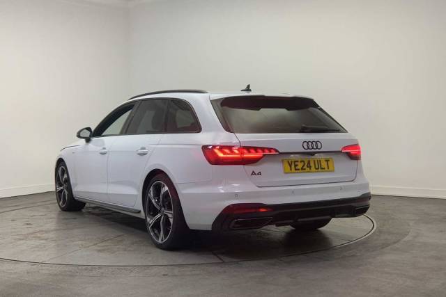 2024 Audi A4 Avant 2.0 Avant Black Edition 40 TFSI  204 PS S tronic