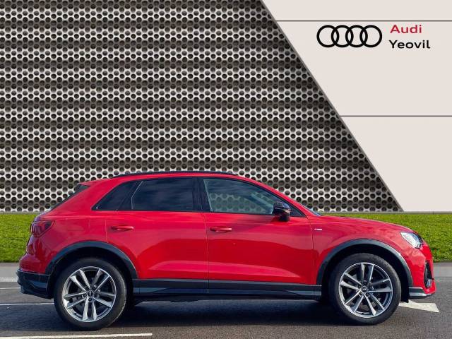 2022 Audi Q3 2.0 Black Edition 35 TDI  150 PS S tronic