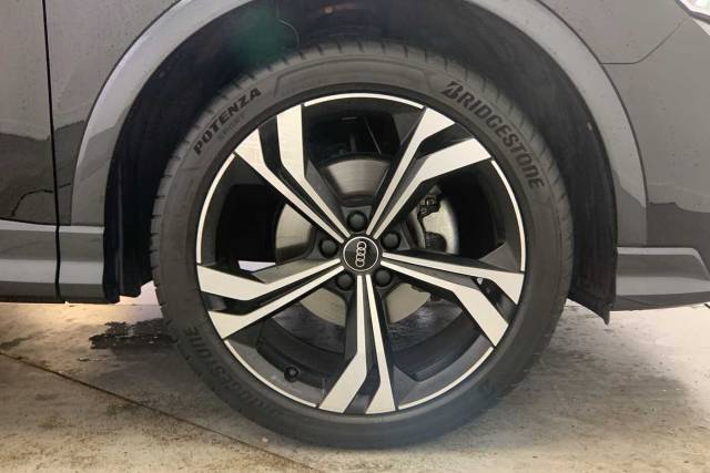 2024 Audi Q3 1.5 Black Edition 35 TFSI  150 PS S tronic