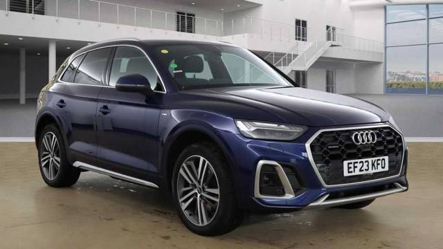 Audi Q5 2.0 S line 40 TDI quattro 204 PS S tronic 4x4 vehicle Diesel Navarra blue, metallic