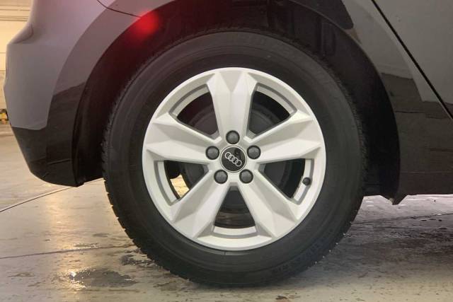 2022 Audi A1 Sportback 1.0 Technik 25 TFSI  95 PS 5-speed