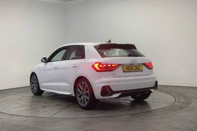 2019 Audi A1 Sportback 1.0 S line 30 TFSI  116 PS 6-speed