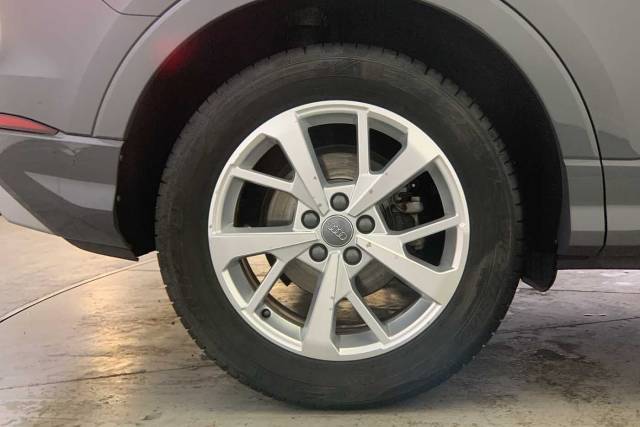 2019 Audi Q3 1.5 Sport 35 TFSI  150 PS 6-speed