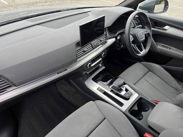 2023 Audi Q5 Sportback 2.0 S line 40 TDI quattro 204 PS S tronic