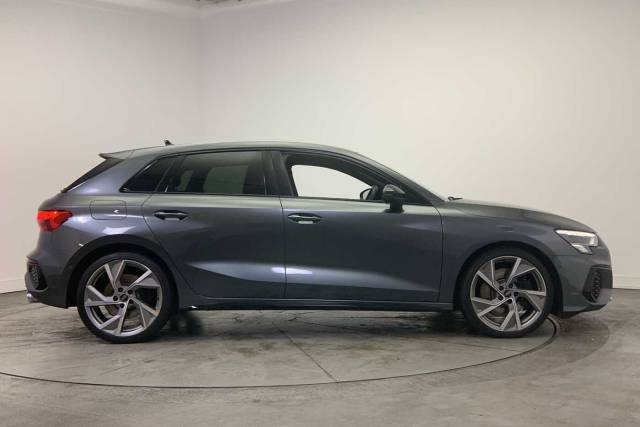 2024 Audi S3 Sportback 2.0 Black Edition TFSI  310 PS S tronic