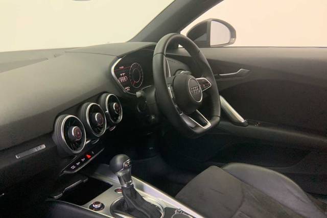 2021 Audi TT 2.0 Coup- Sport 45 TFSI  245 PS S tronic