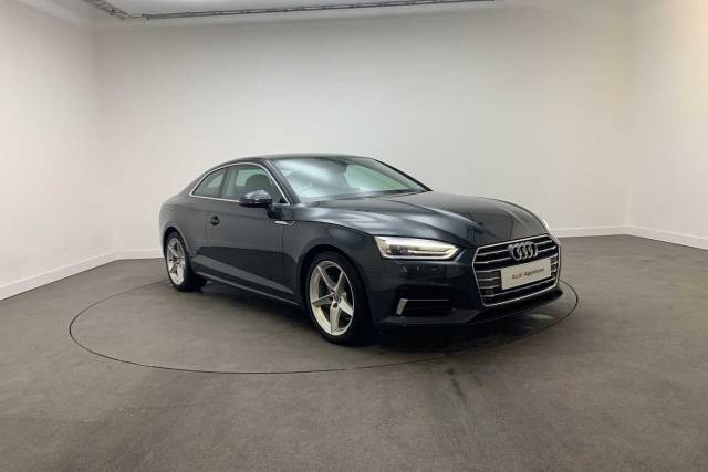 Audi A5 Coupe 2.0 Coup- Sport 35 TFSI  150 PS S tronic Coupe Petrol Manhattan Grey Metallic
