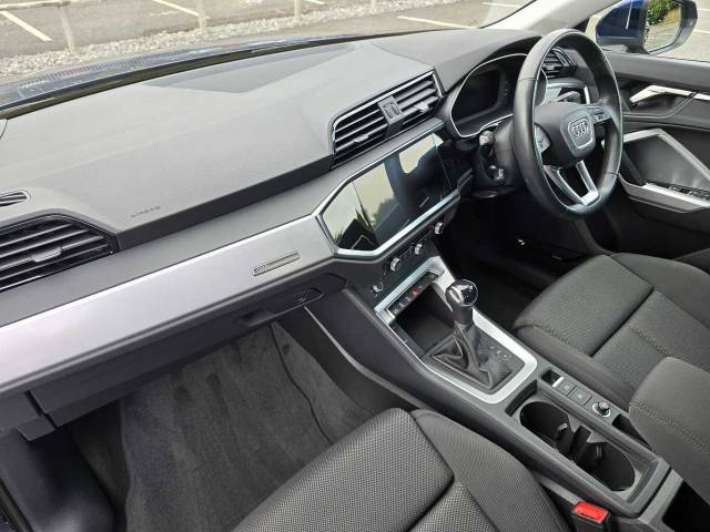 2023 Audi Q3 Sportback 1.5 Sport 35 TFSI  150 PS S tronic