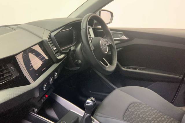 2023 Audi A1 Sportback 1.0 Sport 25 TFSI  95 PS 5-speed