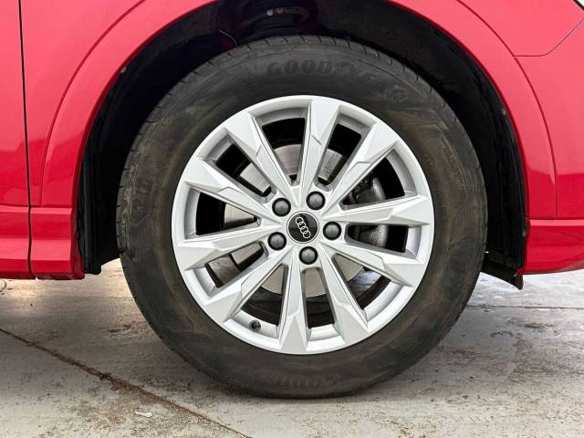 2023 Audi Q3 1.5 Sport 35 TFSI  150 PS 6-speed