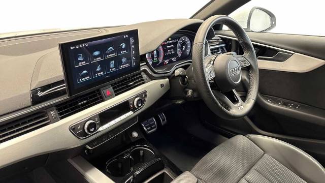 2022 Audi A4 Saloon 2.0 S line 40 TFSI  204 PS S tronic