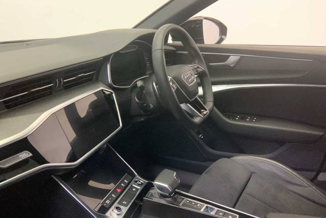 2022 Audi A6 Saloon 2.0 Black Edition 40 TFSI  204 PS S tronic