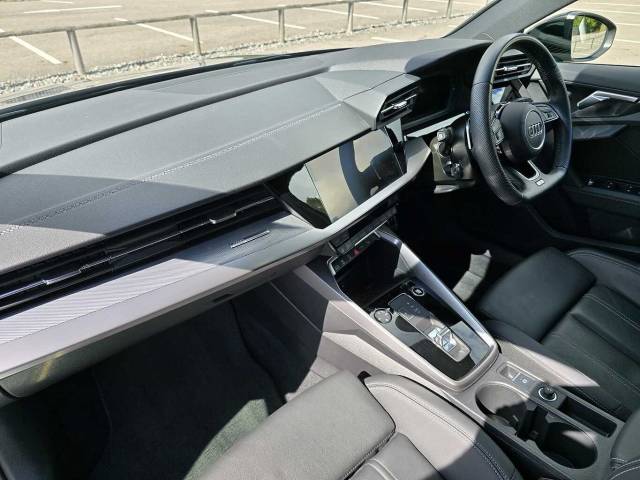 2024 Audi A3 Sportback 1.5 Black Edition 35 TFSI  150 PS S tronic