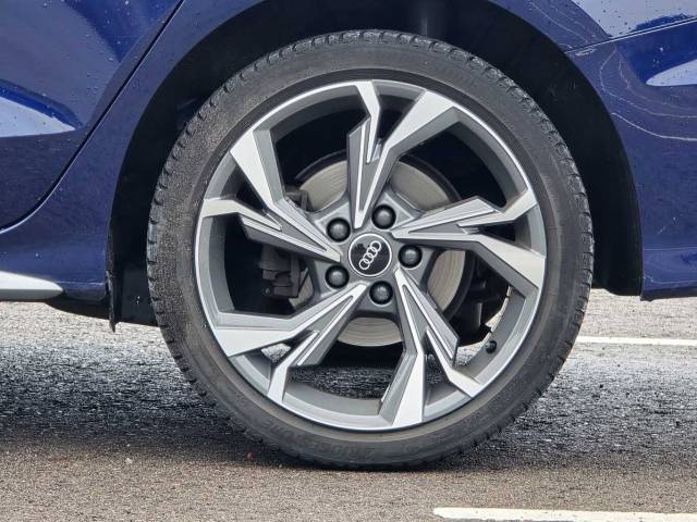 2021 Audi A3 Saloon 1.5 S line 35 TFSI  150 PS 6-speed