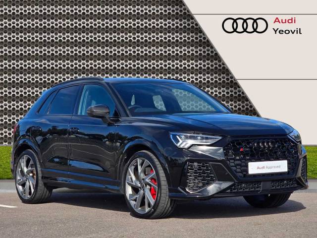 Audi RS Q3 2.5 Vorsprung   400 PS S tronic 4x4 vehicle Petrol Mythos Black Metallic