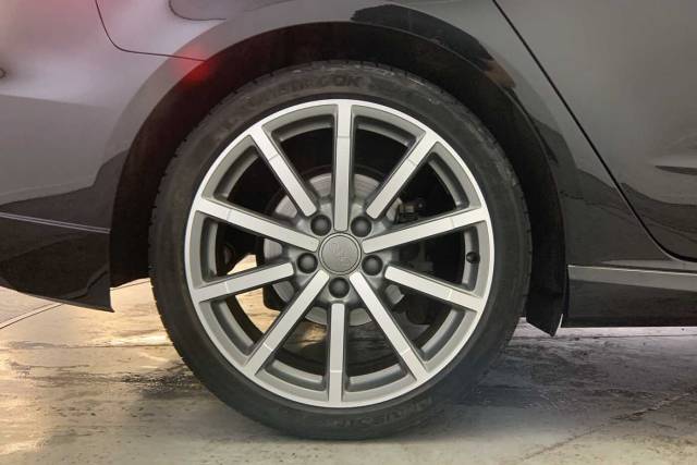 2018 Audi A3 Sportback Black Edition 2.0 TFSI  190 PS 6-speed