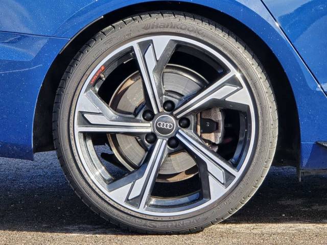 2023 Audi A4 Avant 2.0 Avant Black Edition 40 TFSI  204 PS S tronic