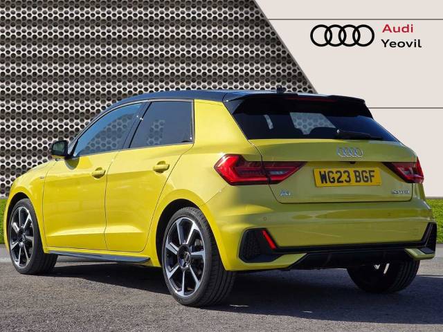 2023 Audi A1 Sportback 1.0 Black Edition 30 TFSI  110 PS 6-speed