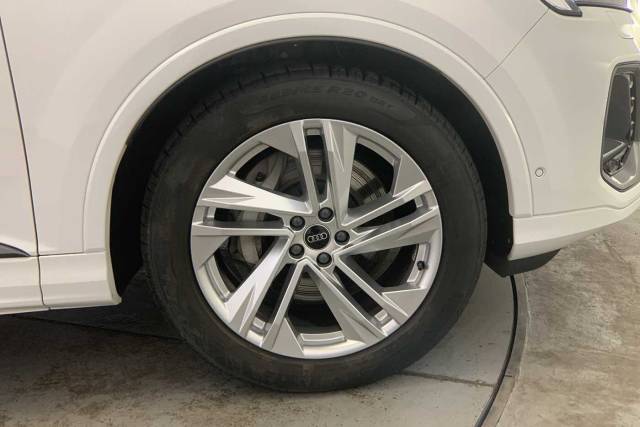 2024 Audi Q7 3.0 SUV  S line 45 TDI quattro 231 PS tiptronic
