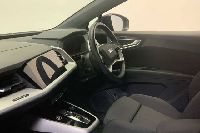 2023 Audi Q4 e-tron Q4  Sport 40 e-tron  150,00 kW