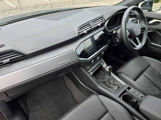 2023 Audi Q3 Sportback 1.5 S line 35 TFSI  150 PS S tronic