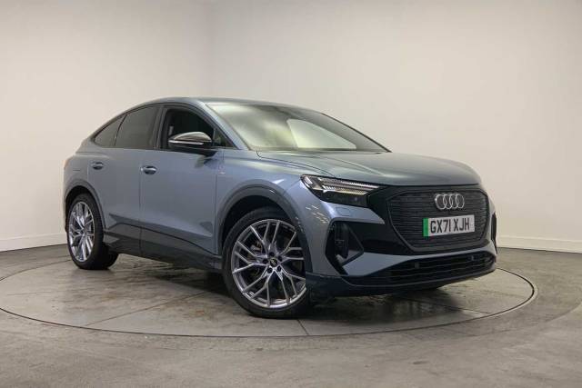 Audi Q4 Sportback e-tron Q4 Sportback Vorsprung 40 e-tron  150,00 kW 4x4 vehicle Electric Geyser Blue Metallic